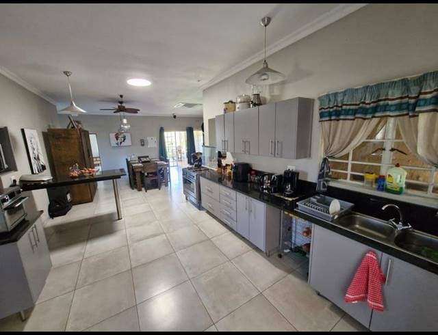 FARM FOR SALE IN MNANDI